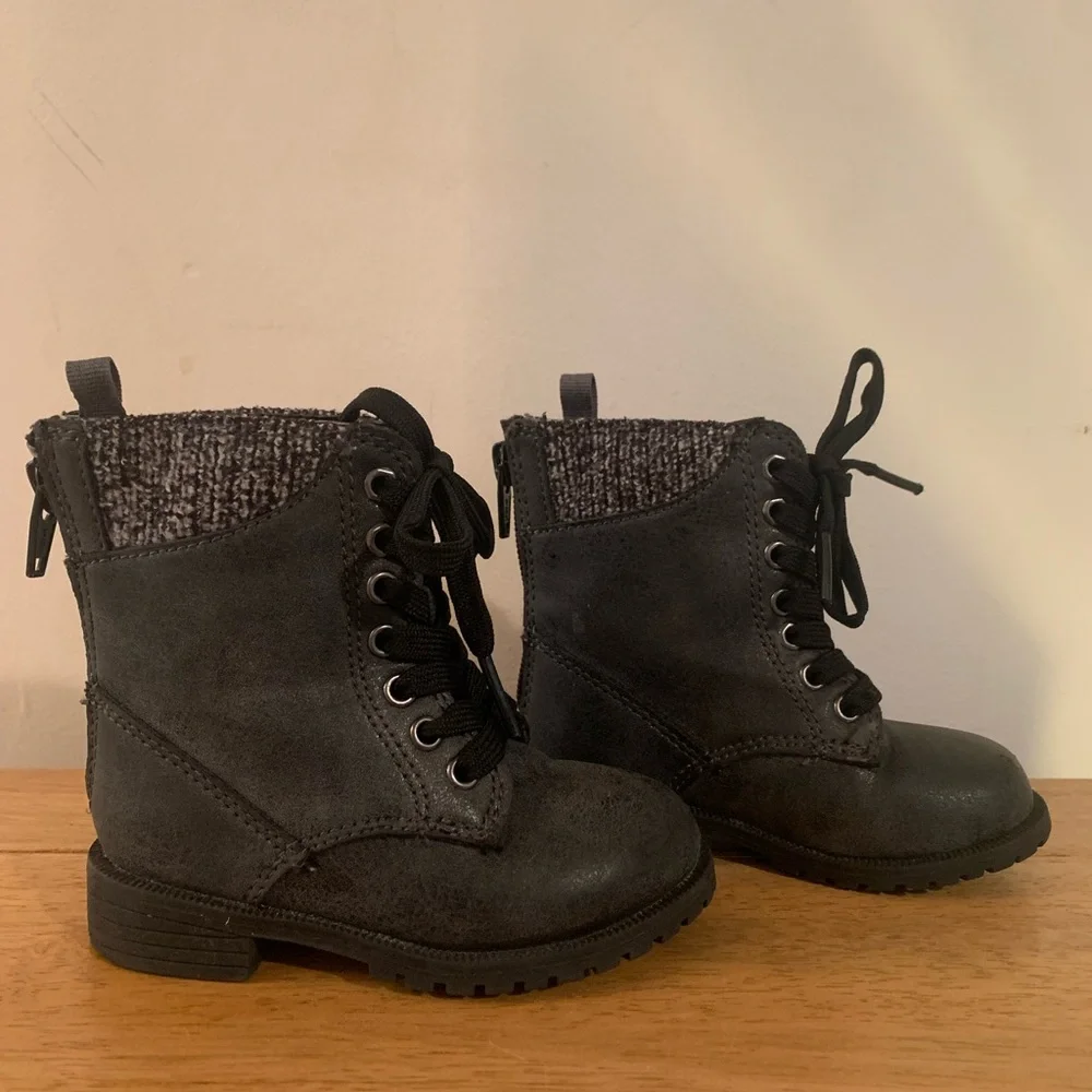 Koala Kids Boots Combat Style Size 5 black grey GUC